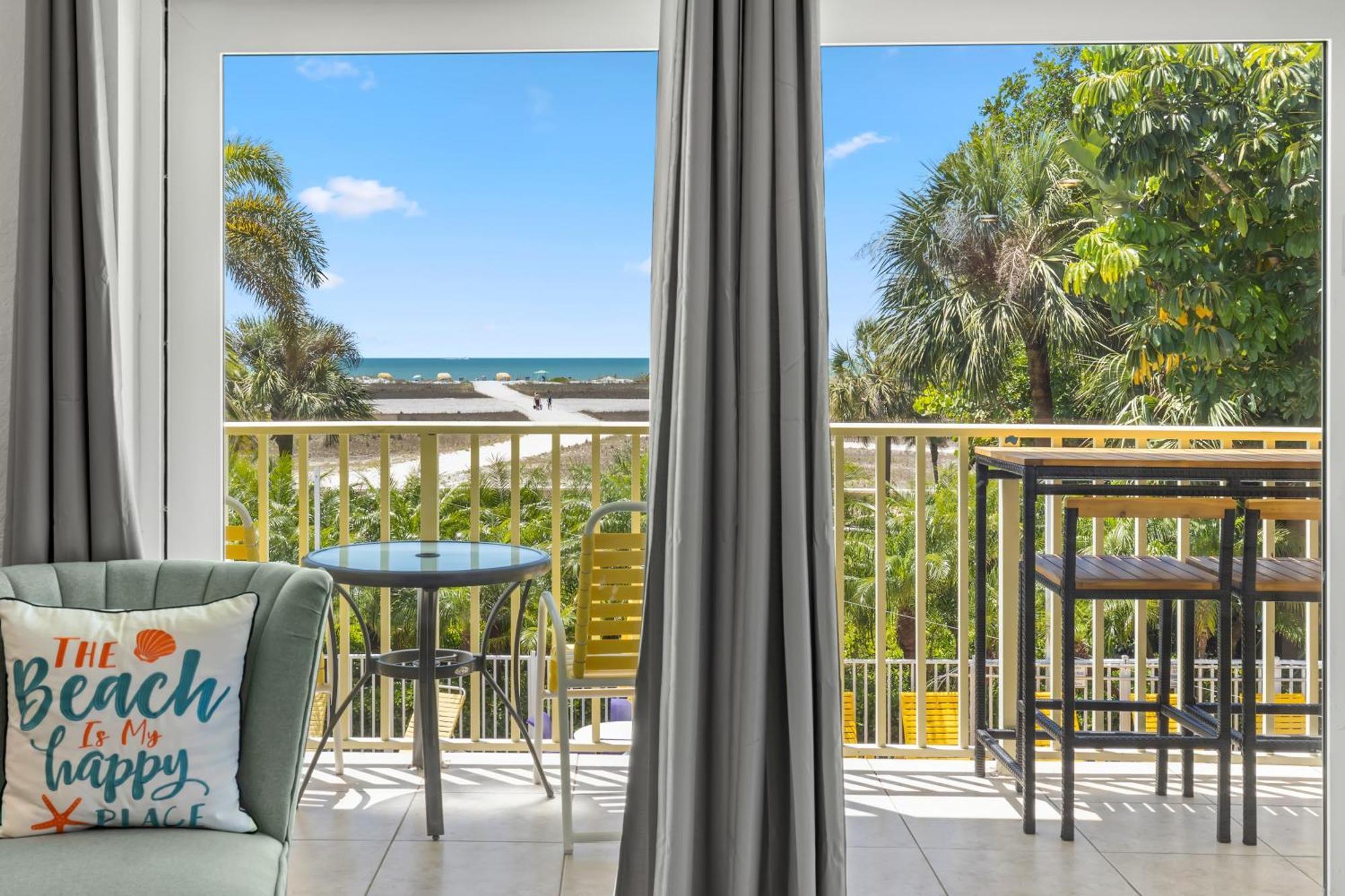 South Beach Oceanfront Resort St. Pete Beach Szoba fotó